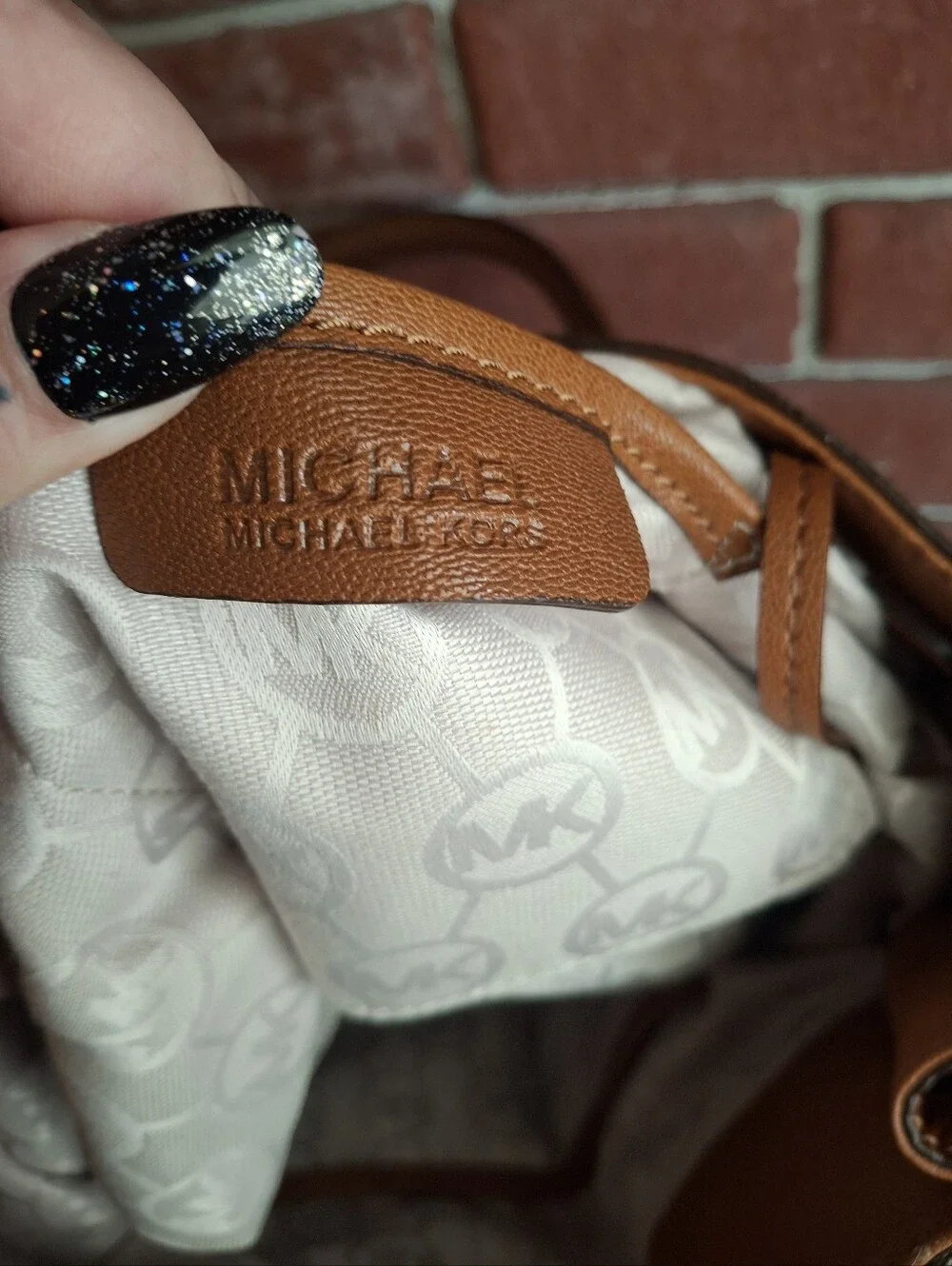 Classic Tan Michael Kors Satchel Handbag with Gold Hardware